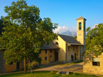 La chiesa della Santissima Annunziata è il principale luogo di culto cattolico del Comune