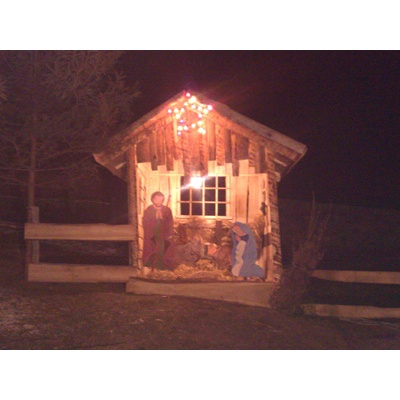 Natale 2012 - Capanna a Blello vicino al municipio,grazie a Andrea , Giorgio e Sergio di Blello